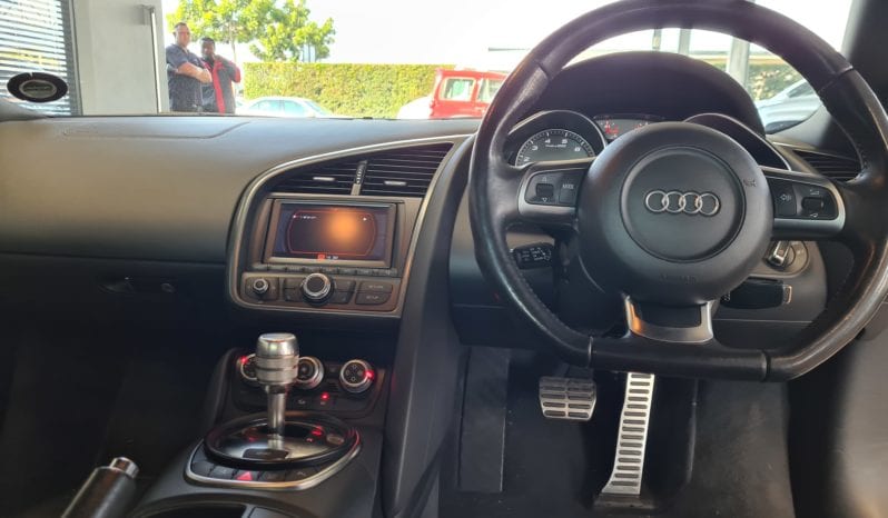 Audi R8 4.2 Quattro Auto