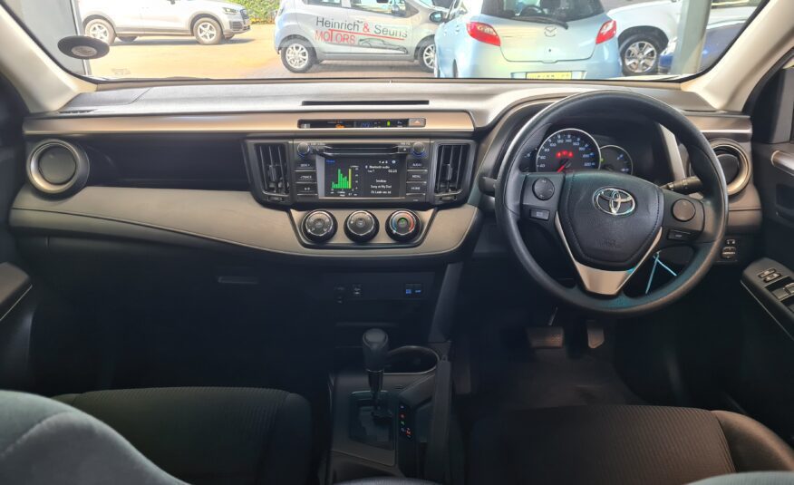 Toyota RAV4 2.0 GX Auto