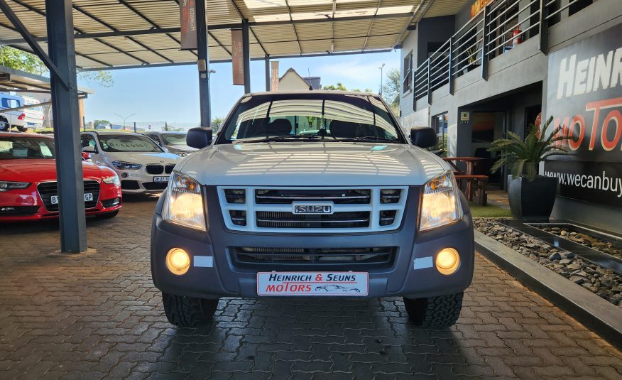 Isuzu KB 250D-Teq Double Cab LE