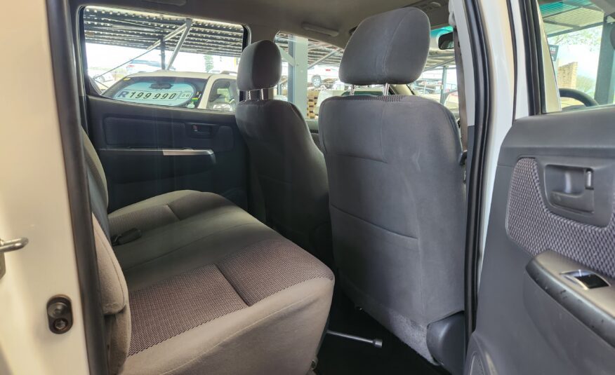 Toyota Hilux 3.0D-4D Double Cab 4×4 Raider Auto