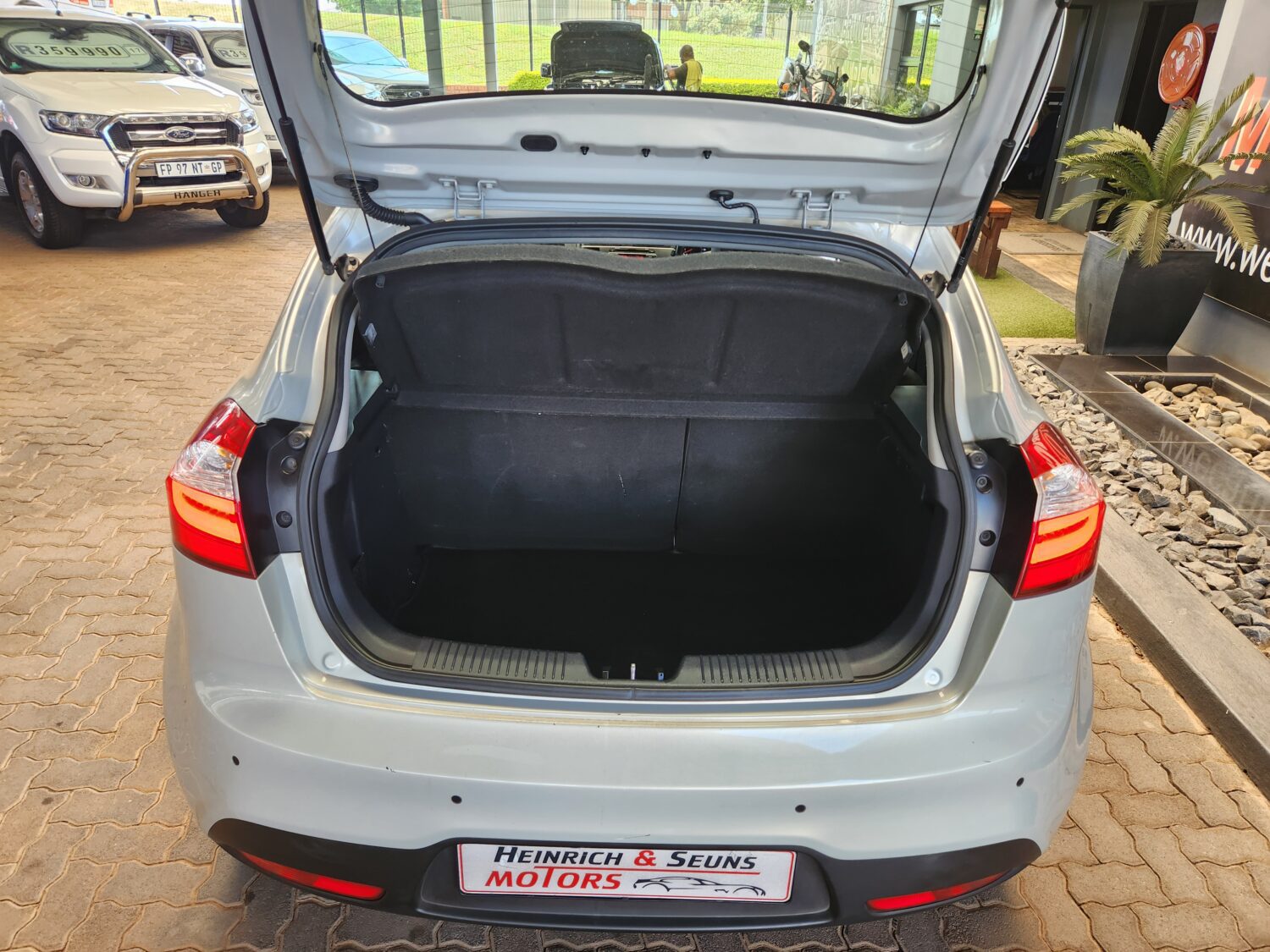 Kia Rio hatch 1.4 Tec