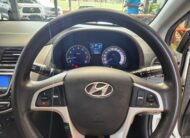 Hyundai Accent Sedan 1.6 Fluid Auto