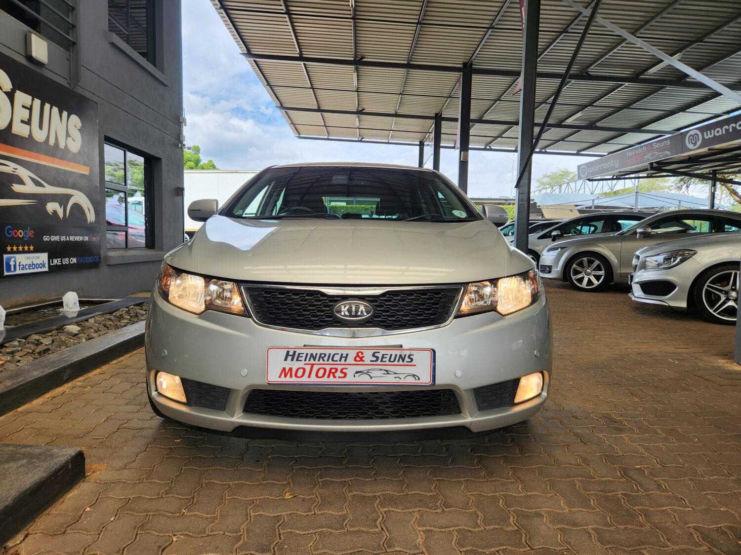 Kia Cerato Hatch 2.0 SX Auto