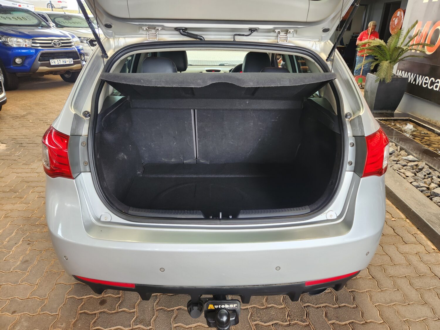 Kia Cerato Hatch 2.0 SX Auto