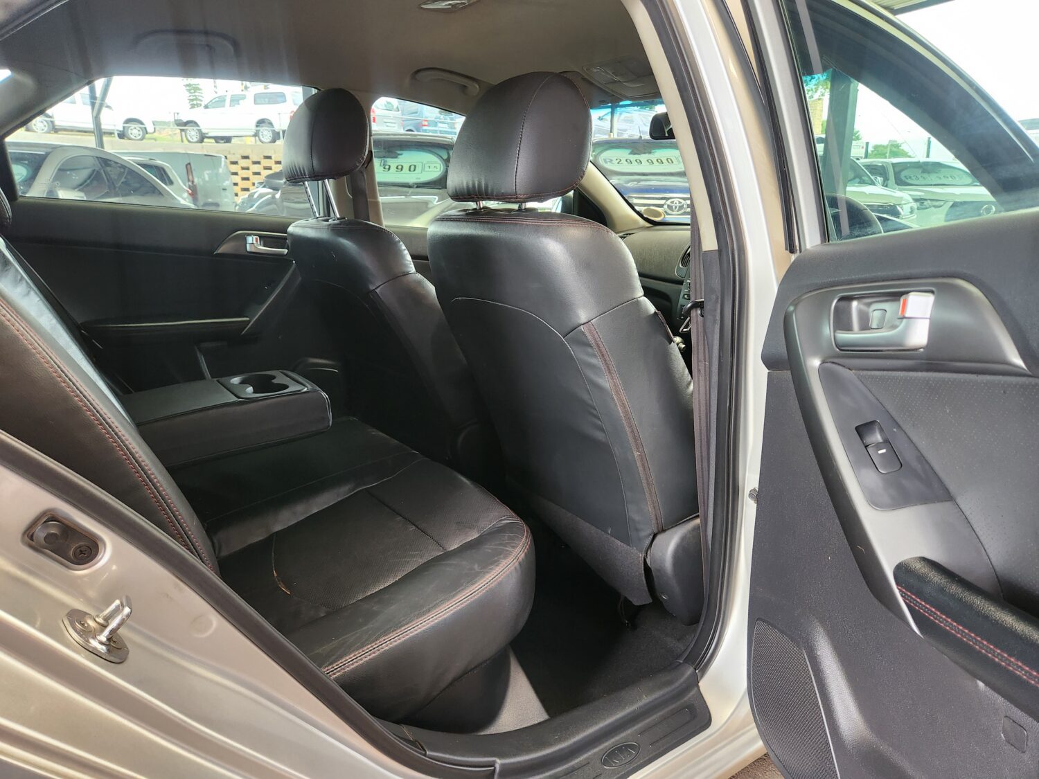 Kia Cerato Hatch 2.0 SX Auto
