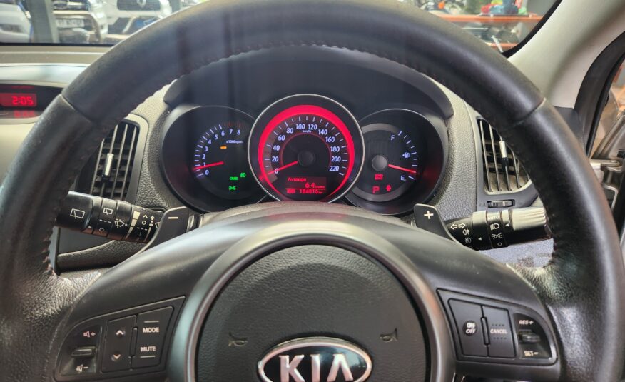 Kia Cerato Hatch 2.0 SX Auto