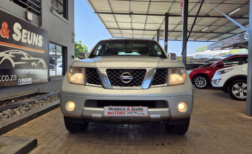 Nissan Pathfinder 2.5dCi LE 4WD