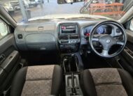 Nissan Hardbody Hi-Rider 2.4i 4×4