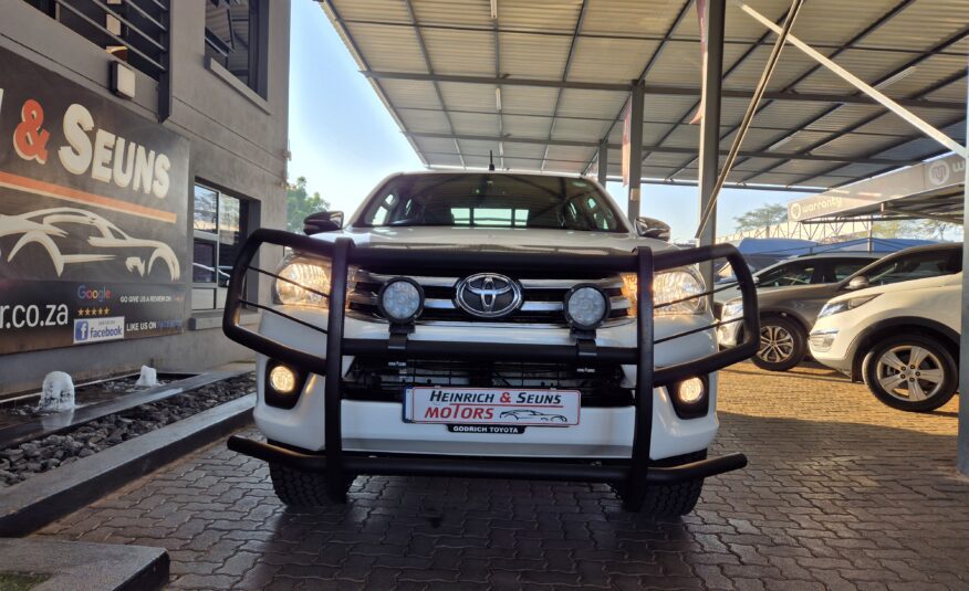 Toyota Hilux 2.8GD-6 Double Cab 4×4 Raider