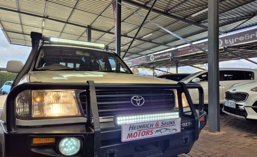 Toyota Land Cruiser 100 4.7 V8 VX Limited