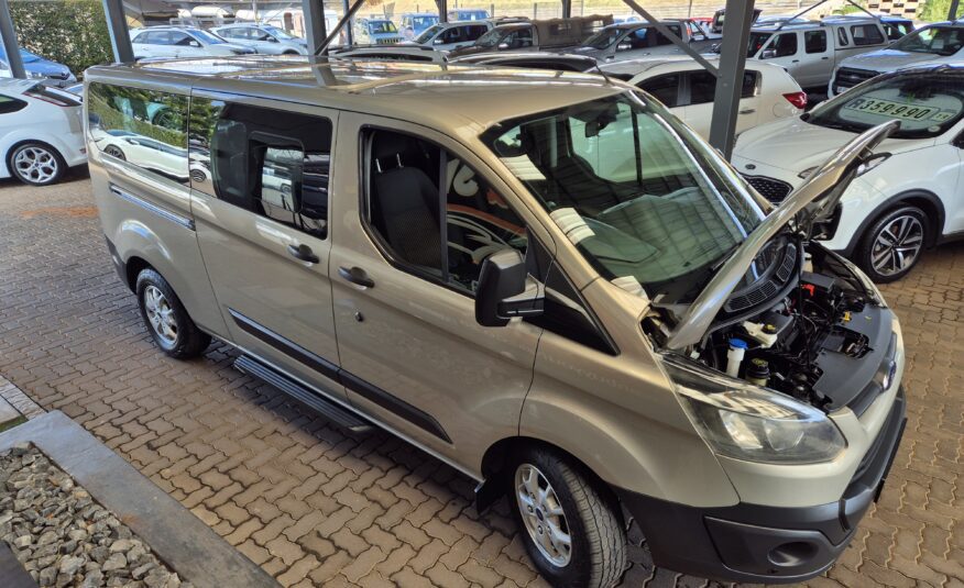 Ford Tourneo Custom 2.2TDCi LWB Ambiente