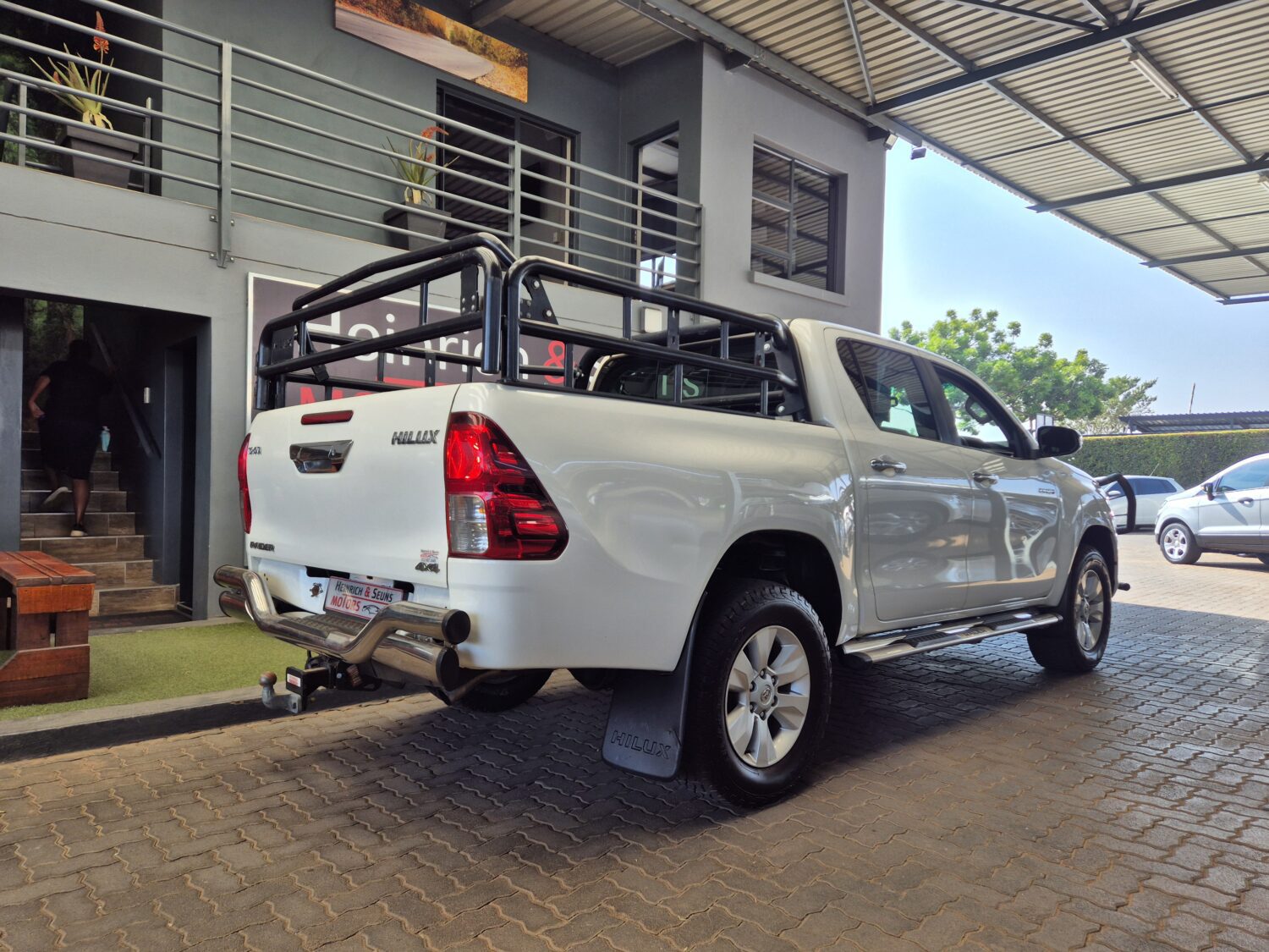 Toyota Hilux 2.8GD-6 Double Cab 4×4 Raider