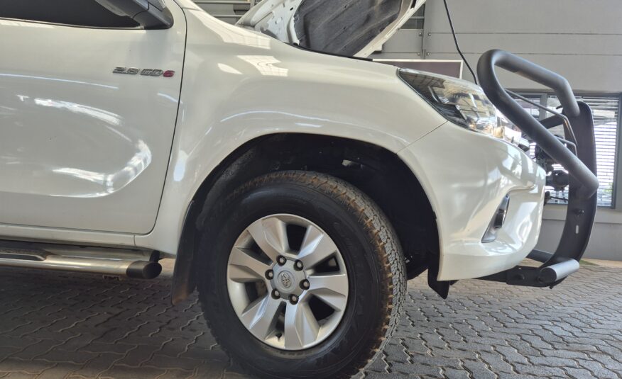 Toyota Hilux 2.8GD-6 Double Cab 4×4 Raider