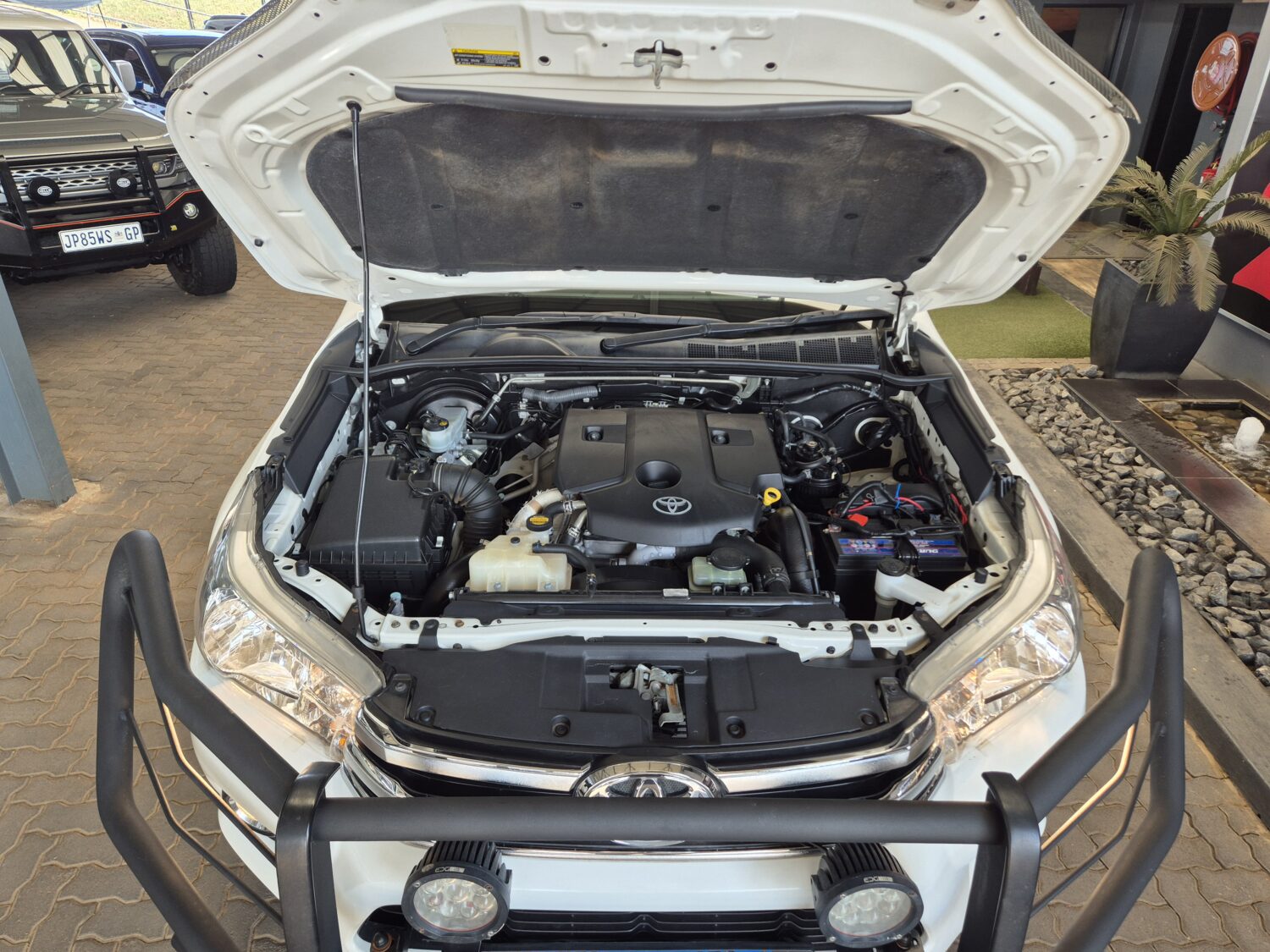 Toyota Hilux 2.8GD-6 Double Cab 4×4 Raider