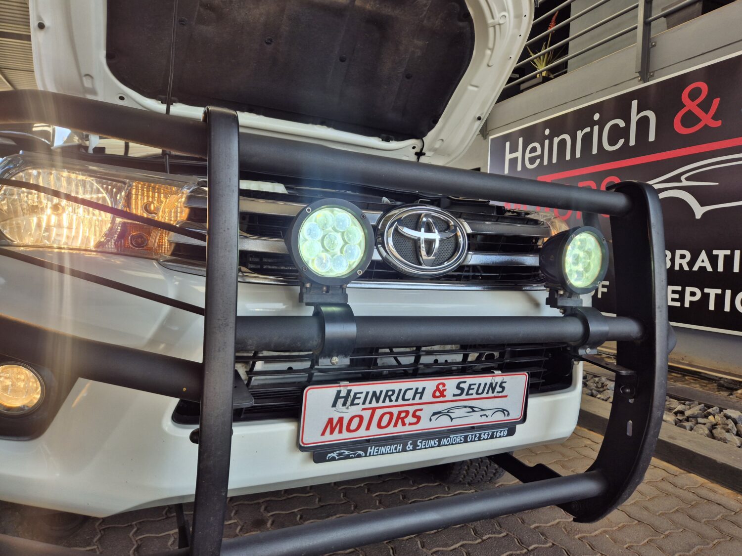 Toyota Hilux 2.8GD-6 Double Cab 4×4 Raider