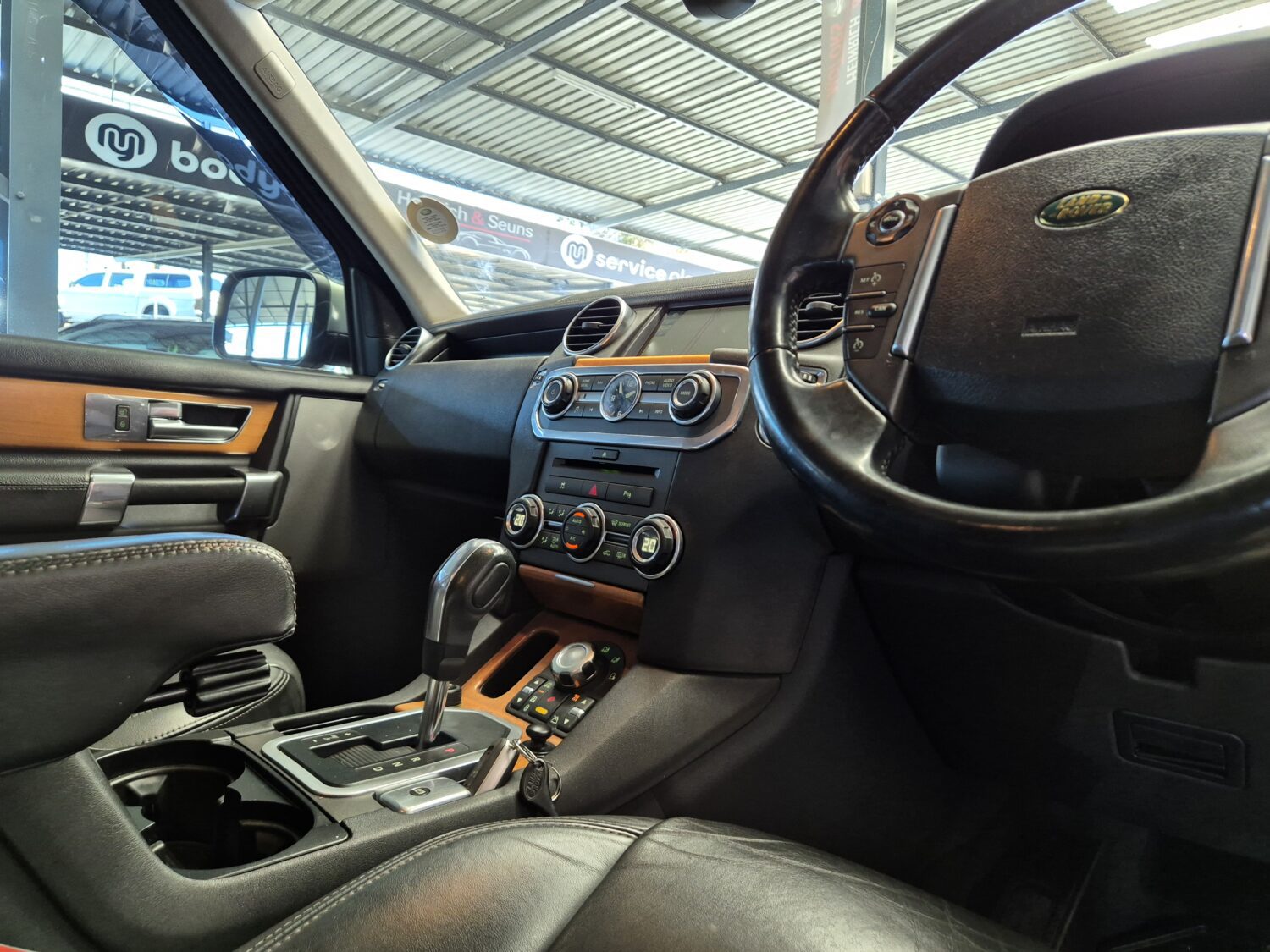 Land Rover Discovery 4 5.0 V8 HSE