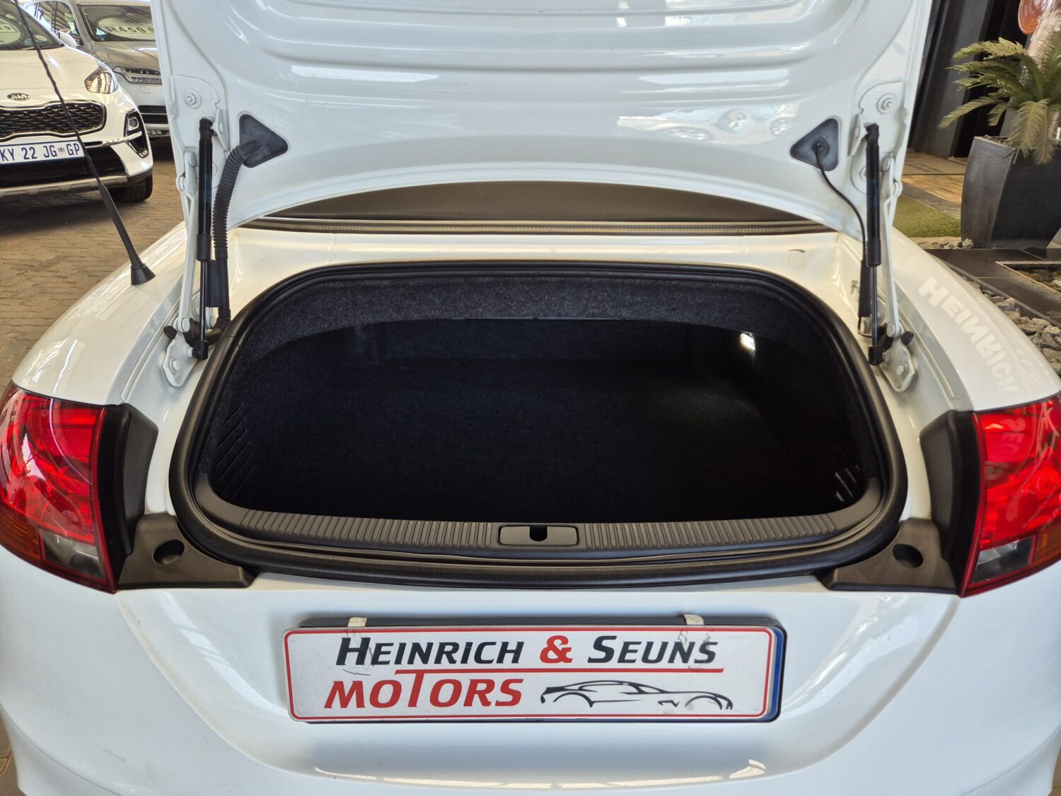 Audi TT Roadster 2.0T Auto