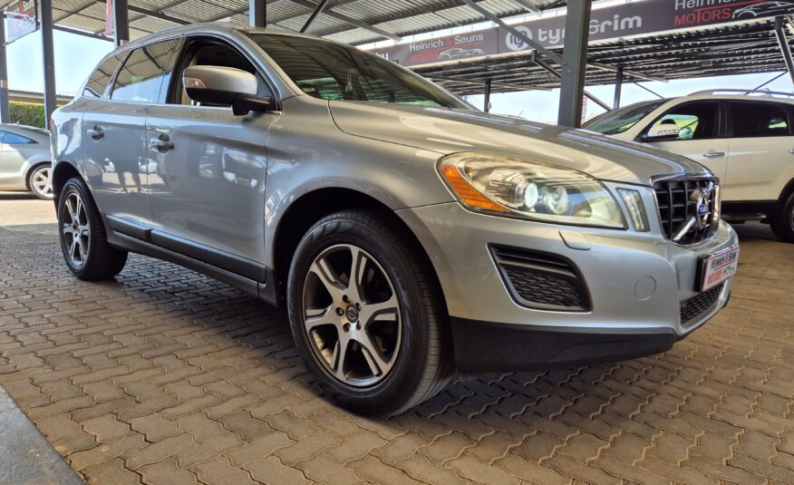 Volvo XC60 D3 Elite Auto