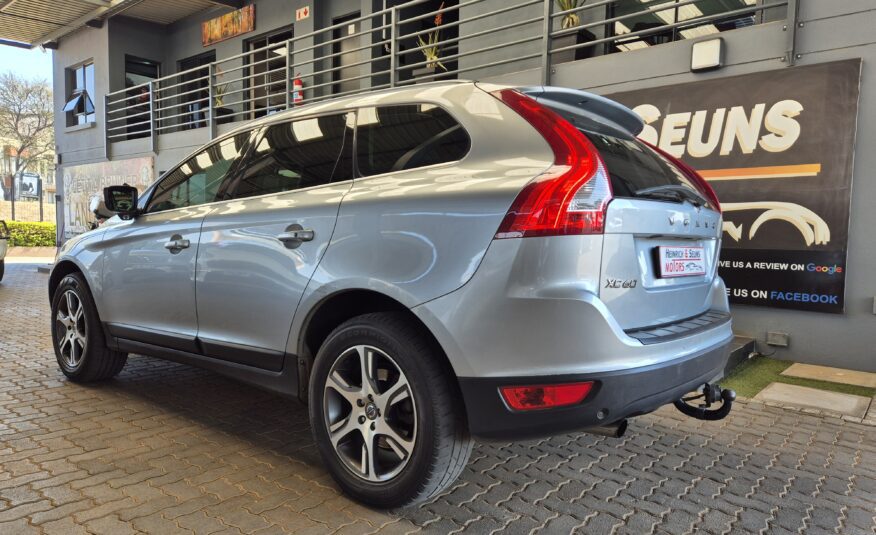 Volvo XC60 D3 Elite Auto