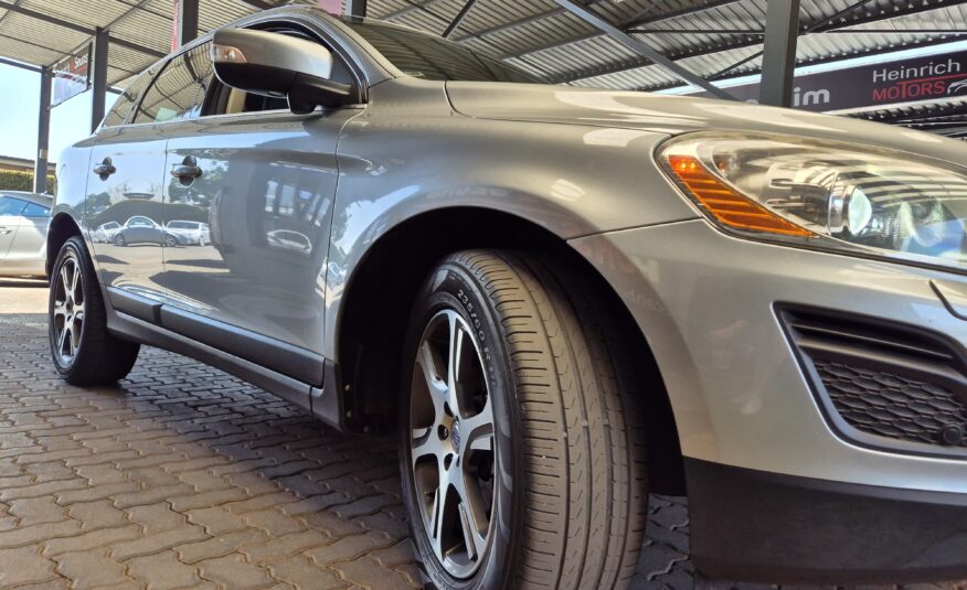 Volvo XC60 D3 Elite Auto