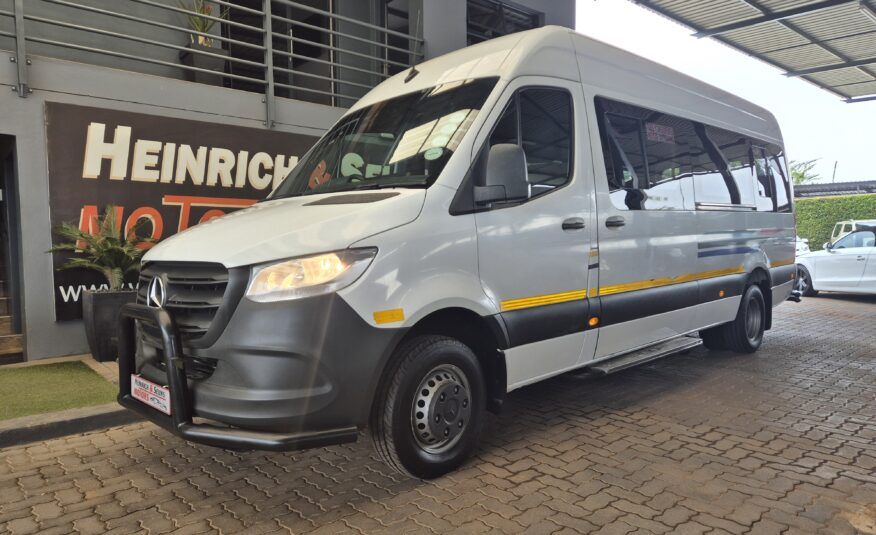 Mercedes-Benz Sprinter 516 XL CDI 23 Seater