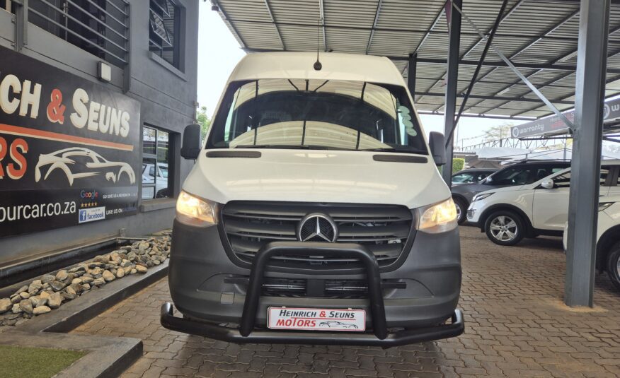 Mercedes-Benz Sprinter 516 XL CDI 23 Seater