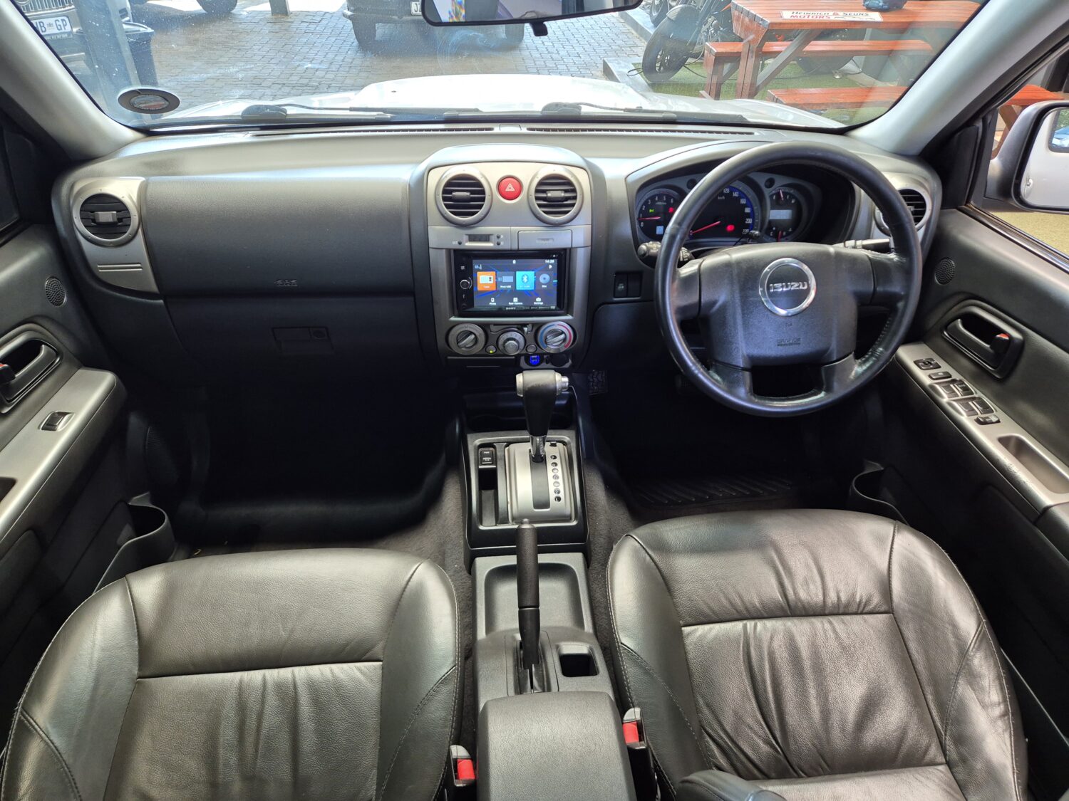 Isuzu KB 300D-Teq Double Cab LX Auto