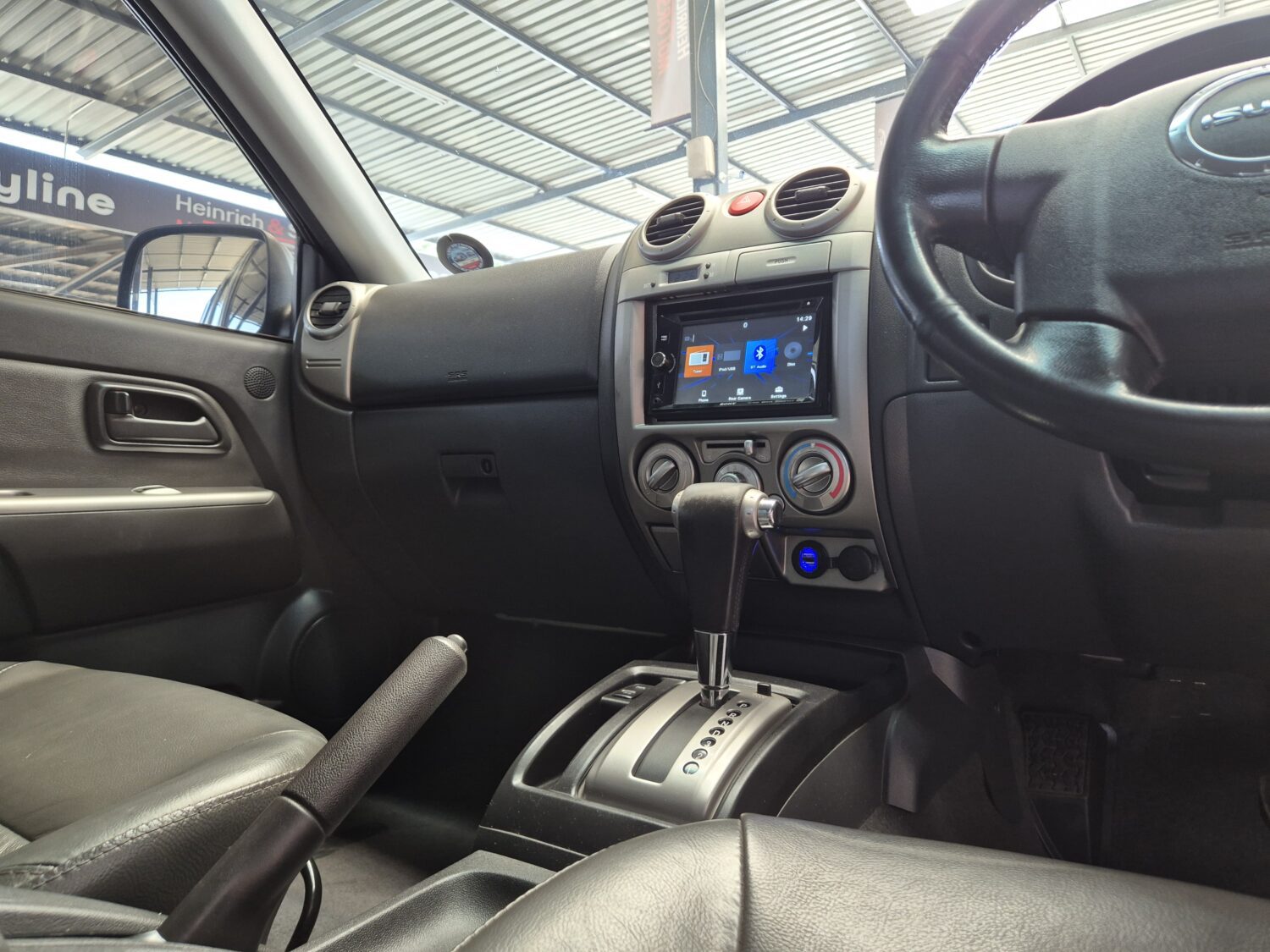 Isuzu KB 300D-Teq Double Cab LX Auto