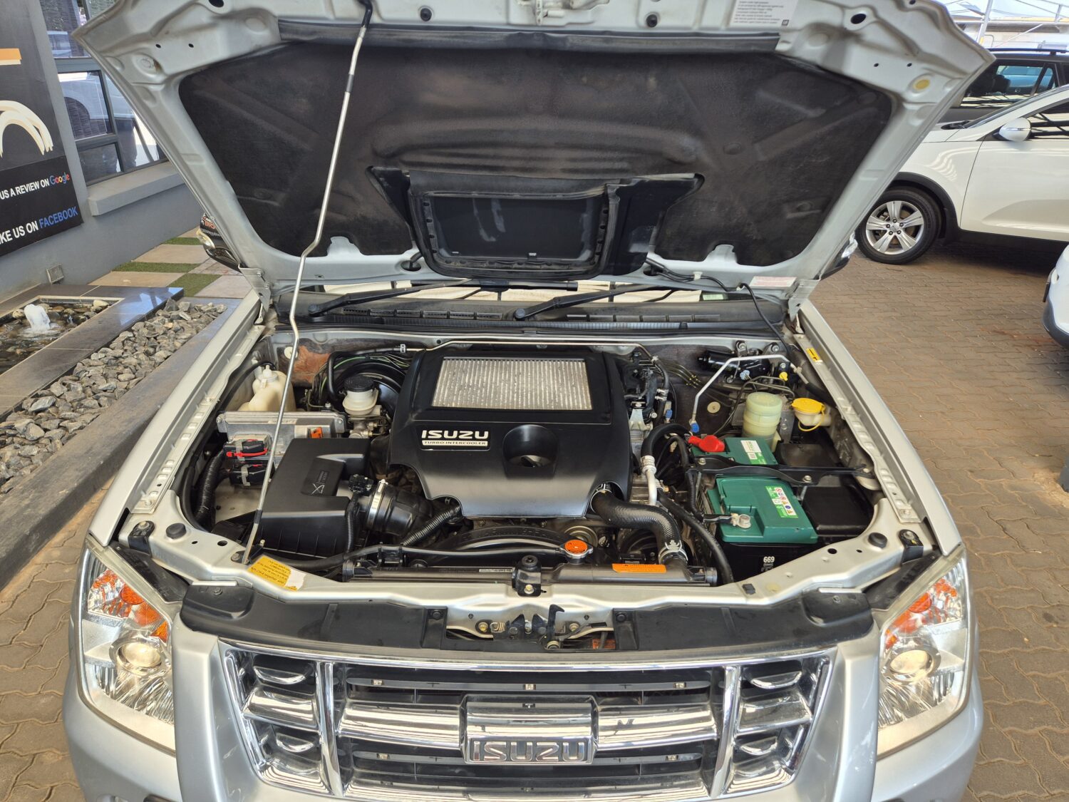 Isuzu KB 300D-Teq Double Cab LX Auto