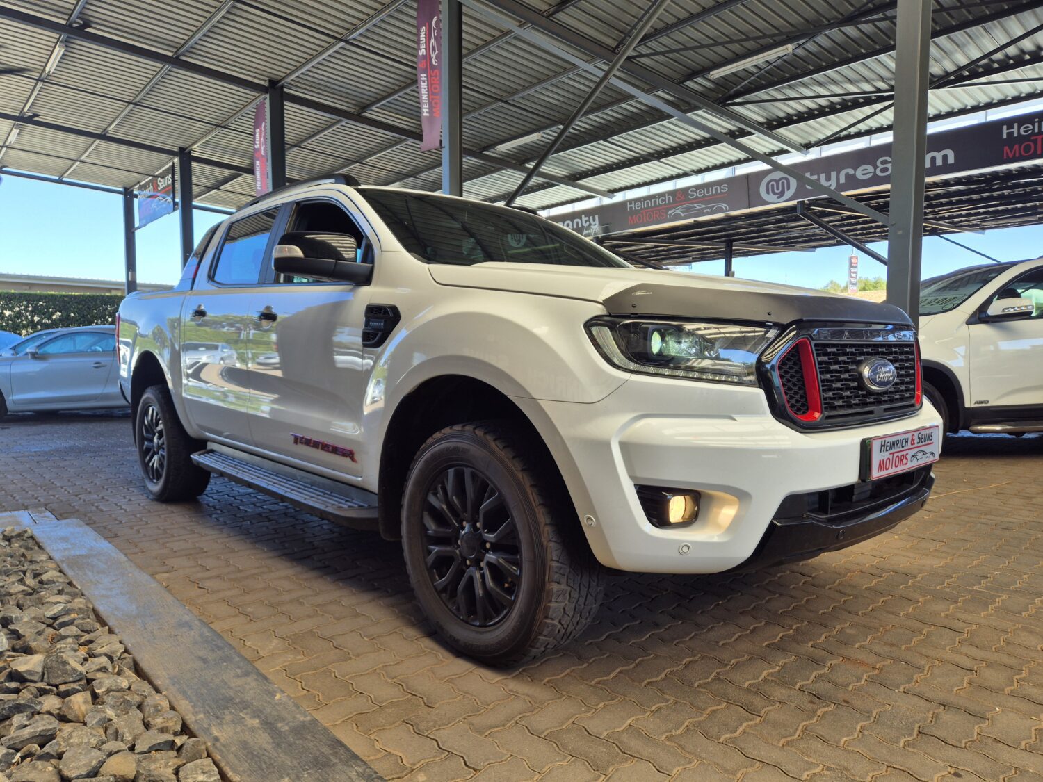 Ford Ranger 2.0Bi-Turbo Double Cab 4×4 Thunder
