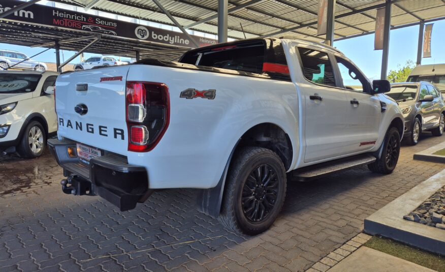 Ford Ranger 2.0Bi-Turbo Double Cab 4×4 Thunder