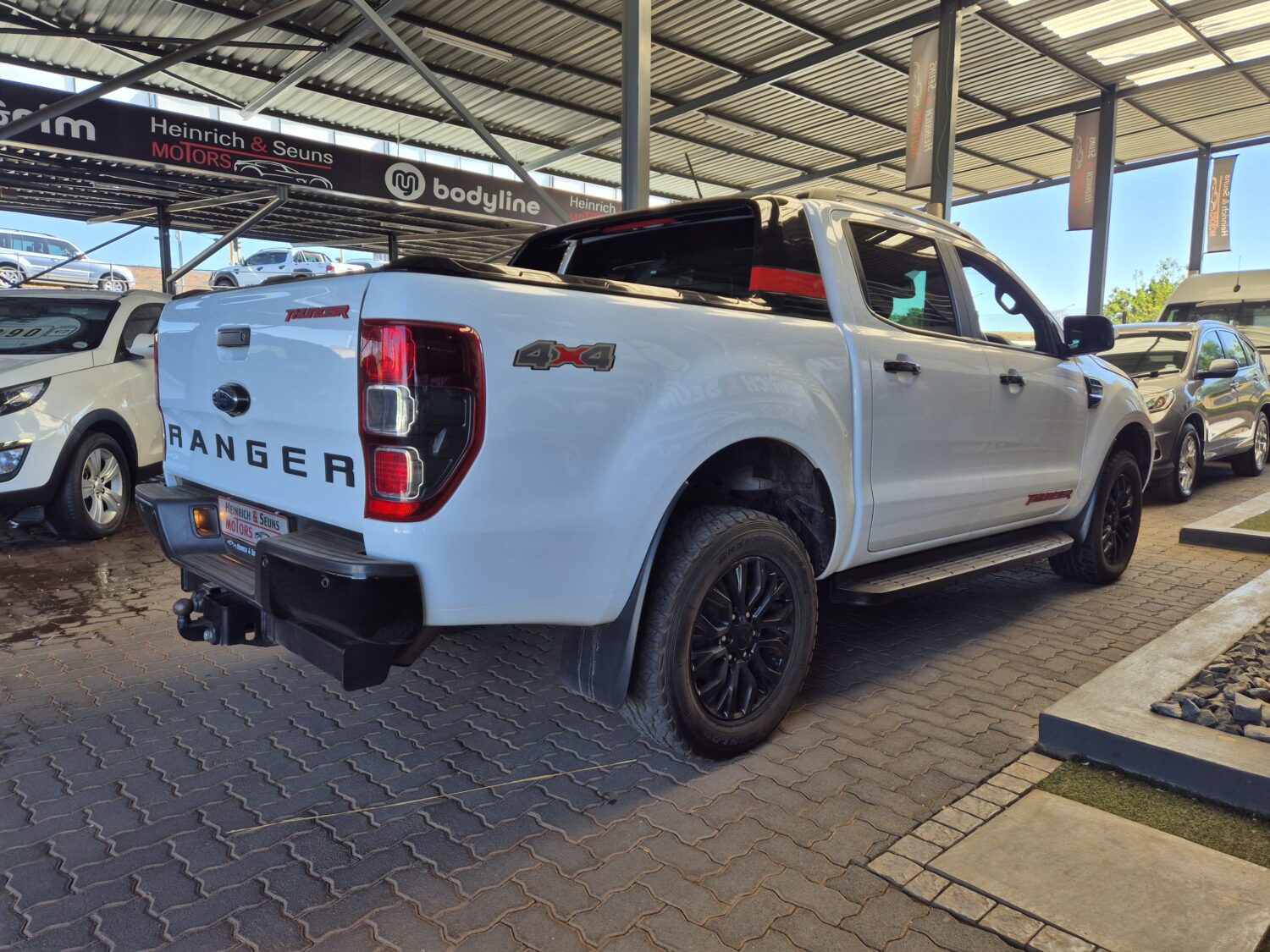 Ford Ranger 2.0Bi-Turbo Double Cab 4×4 Thunder