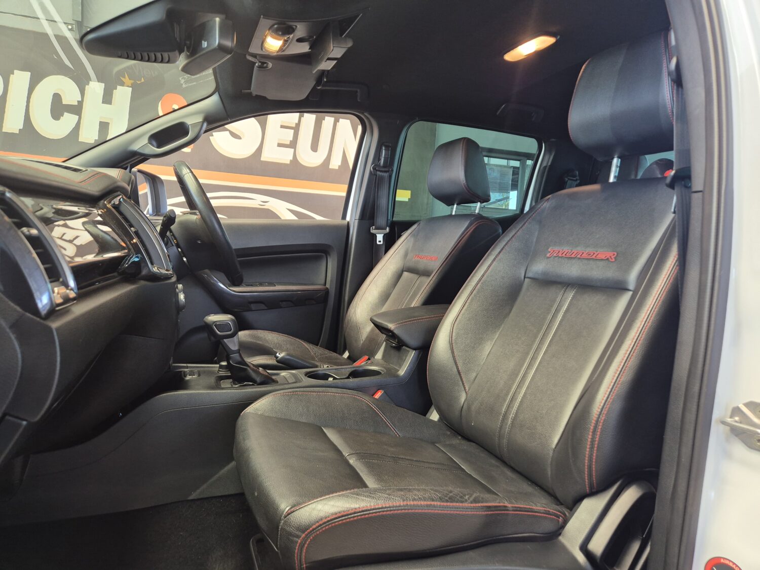 Ford Ranger 2.0Bi-Turbo Double Cab 4×4 Thunder