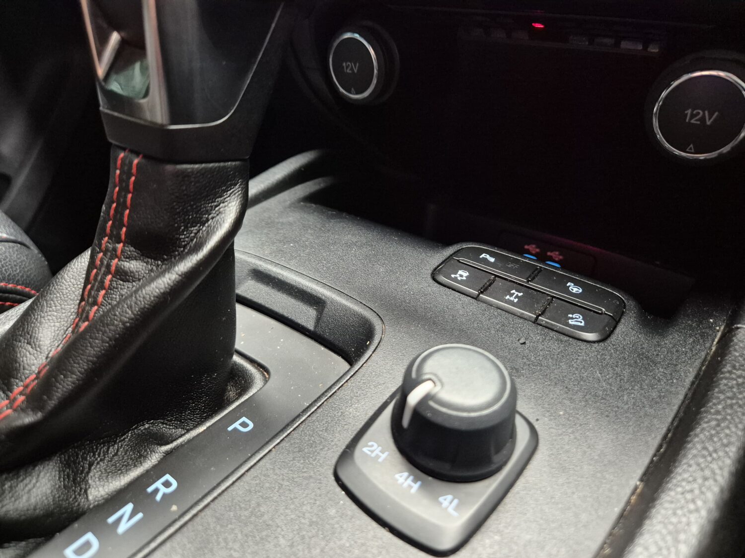 Ford Ranger 2.0Bi-Turbo Double Cab 4×4 Thunder