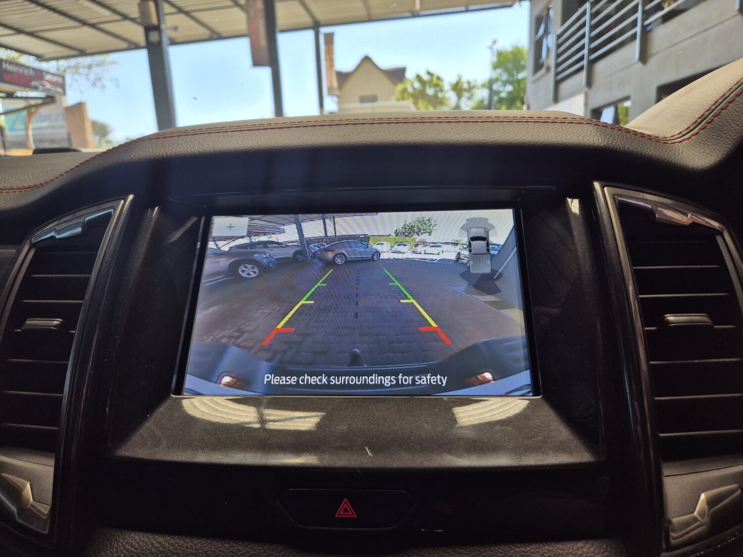 Ford Ranger 2.0Bi-Turbo Double Cab 4×4 Thunder