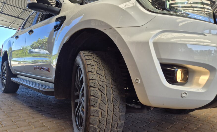 Ford Ranger 2.0Bi-Turbo Double Cab 4×4 Thunder