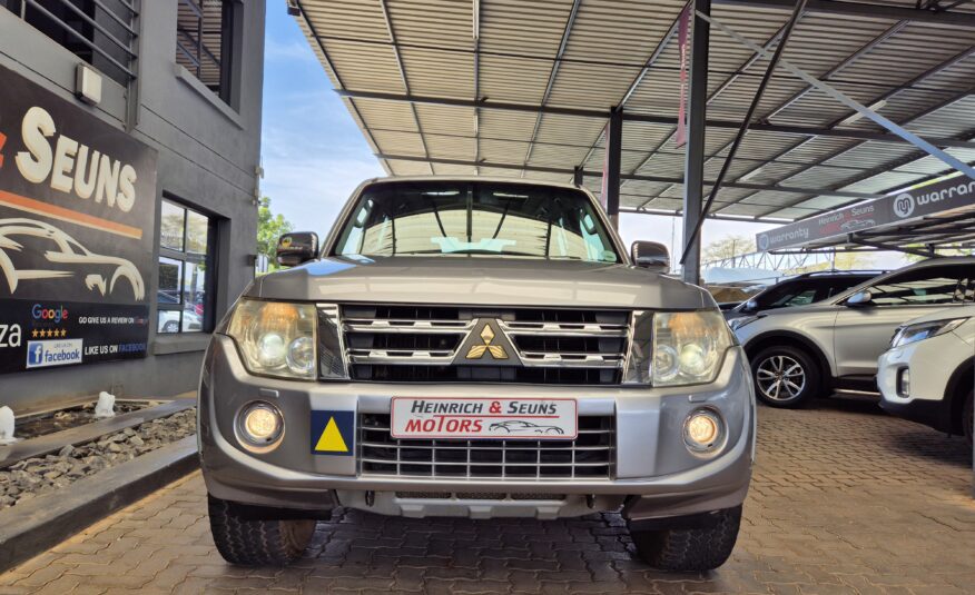 Mitsubishi Pajero 5-Door 3.2DI-D GLS