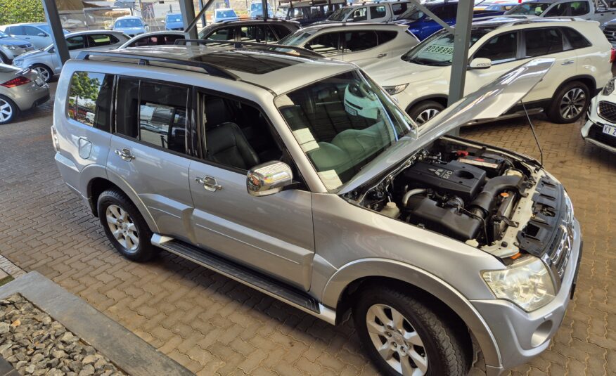 Mitsubishi Pajero 5-Door 3.2DI-D GLS