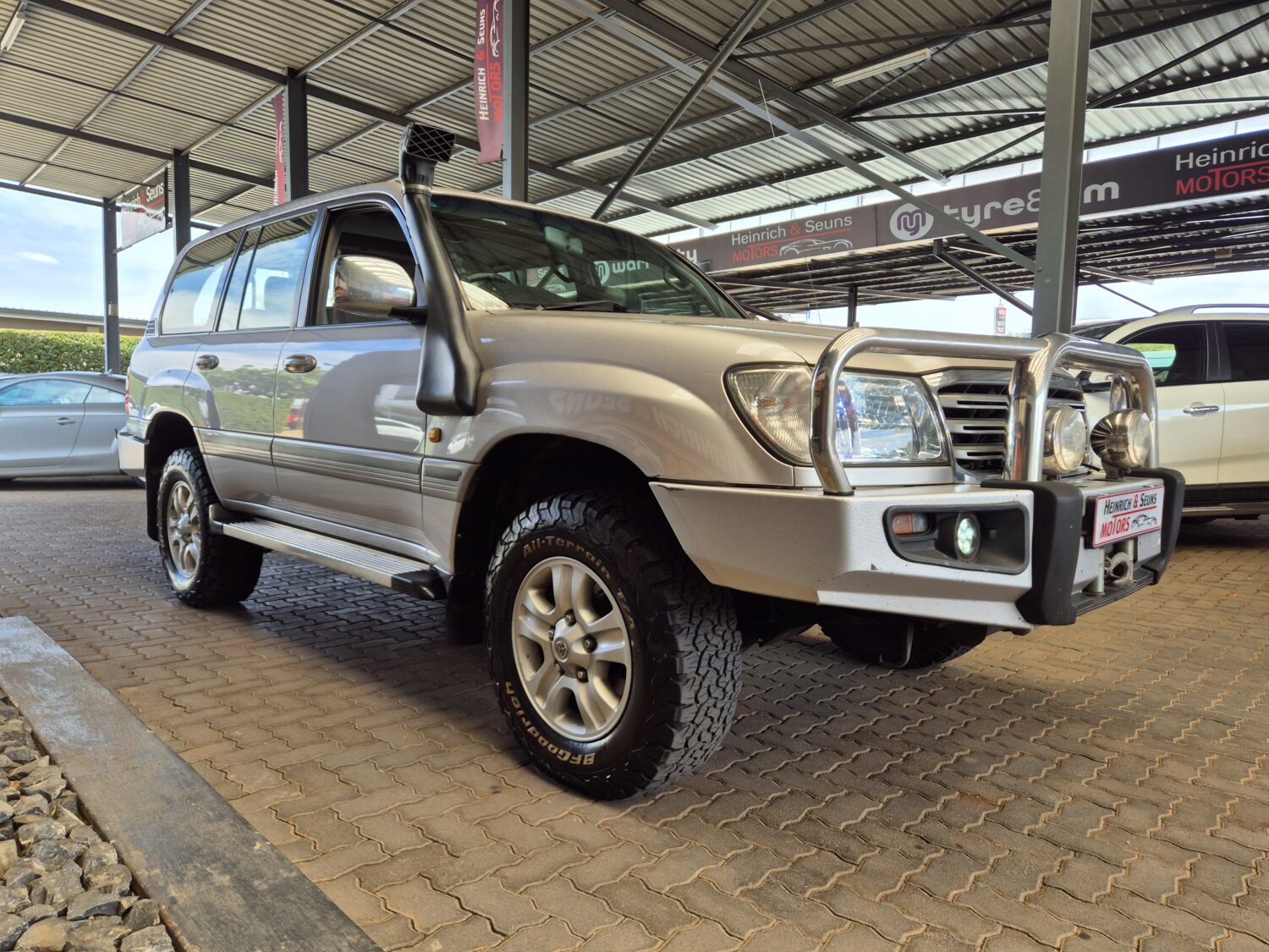 Toyota Land Cruiser 100 4.7 V8 VX
