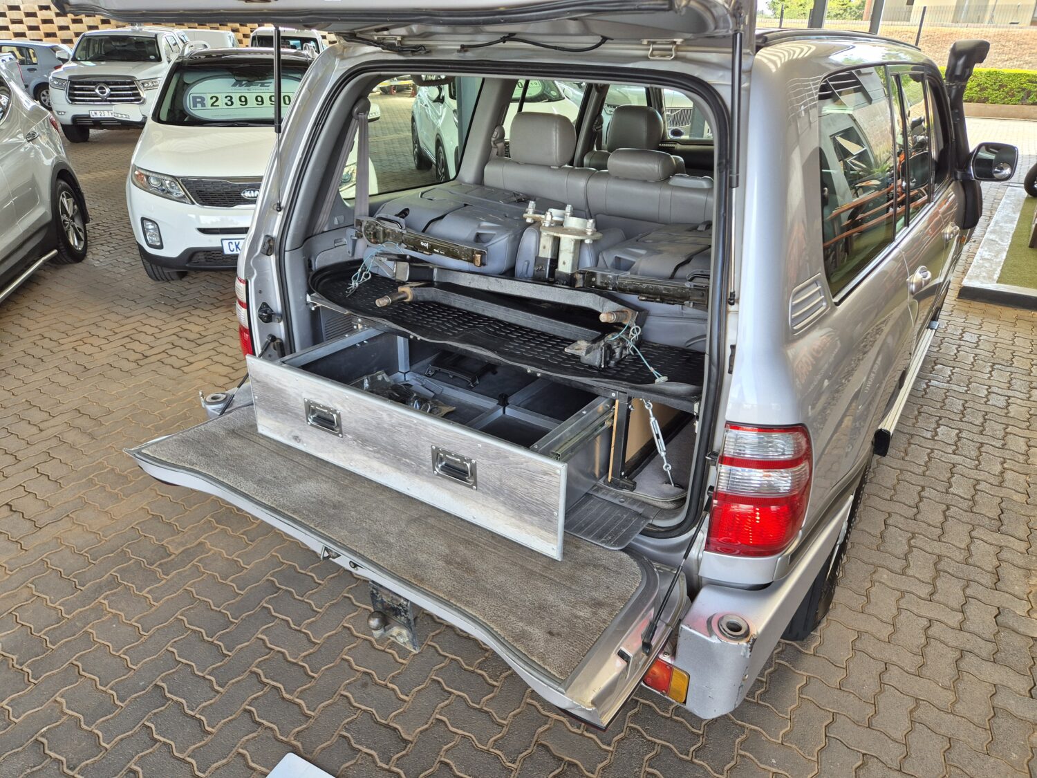 Toyota Land Cruiser 100 4.7 V8 VX