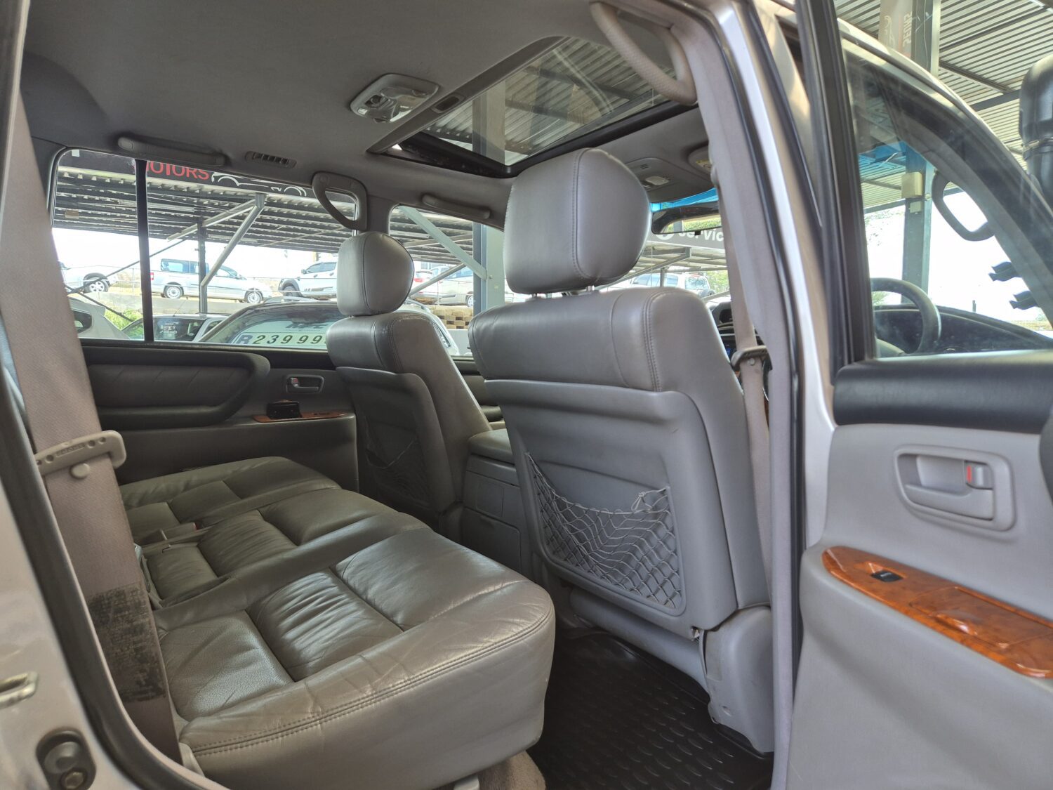 Toyota Land Cruiser 100 4.7 V8 VX