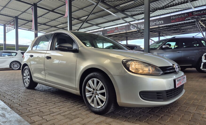 Volkswagen Golf 1.6 Trendline