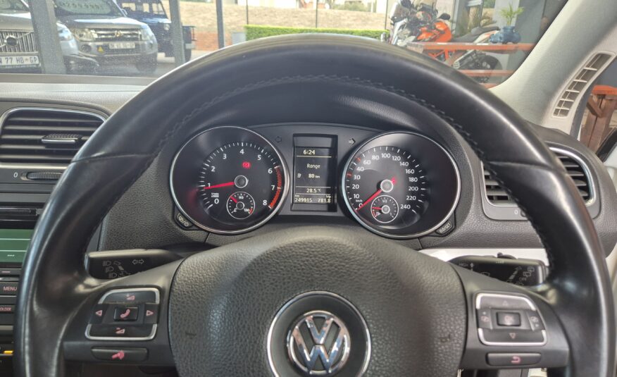 Volkswagen Golf 1.6 Trendline