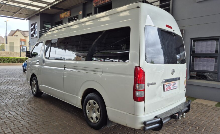 Toyota Quantum 2.7 GL 14-Seater Bus