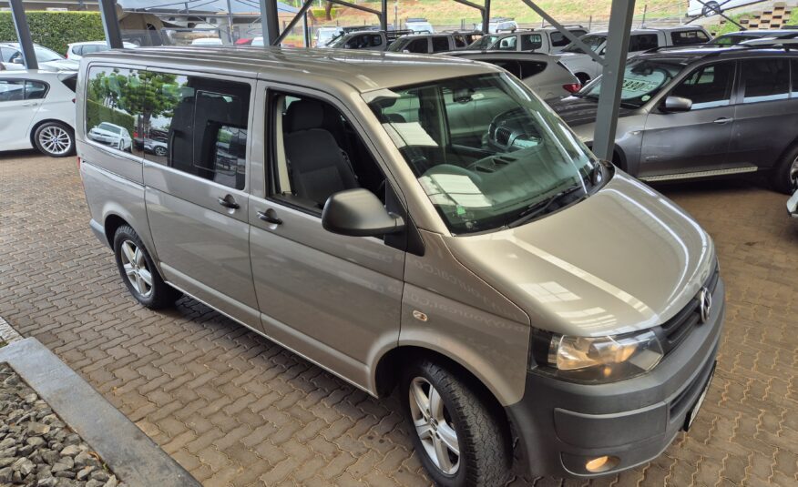 Volkswagen Transporter 2.0BiTDI Crew Bus SWB Auto