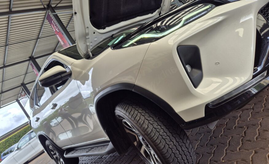 Toyota Fortuner 2.4GD-6 Auto RaisedBody