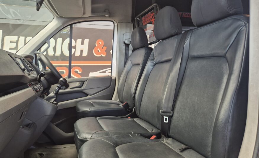 Volkswagen Crafter 50 2.0TDI XLWB 23-Seater