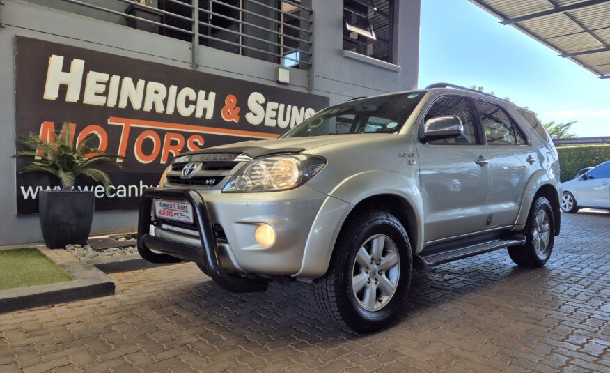 Toyota Fortuner V6 4.0 4×4 Auto