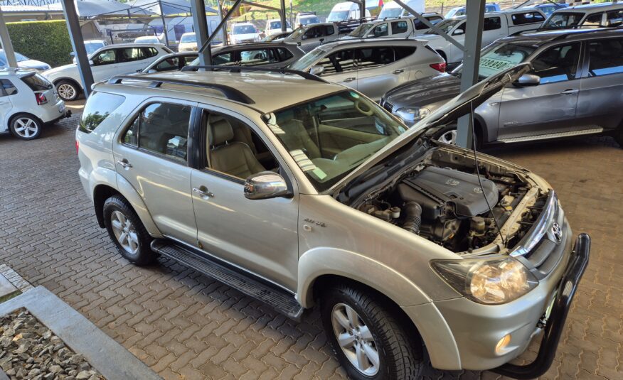 Toyota Fortuner V6 4.0 4×4 Auto