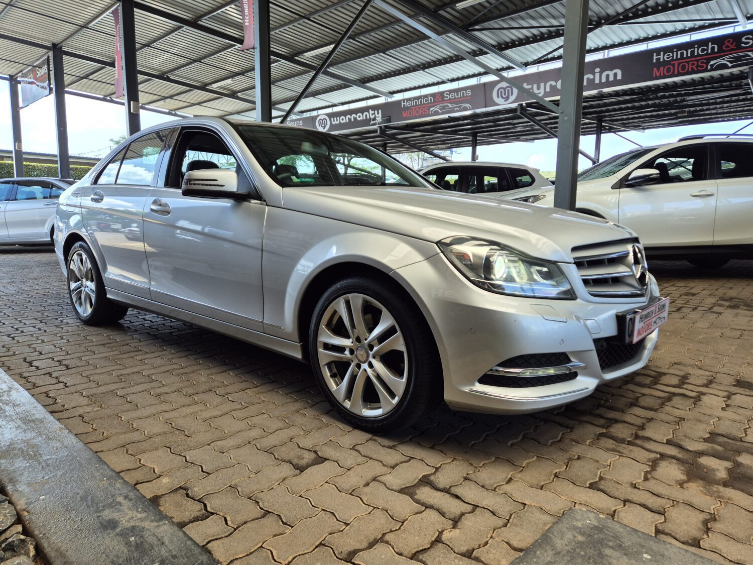 Mercedes-Benz C-Class C200 Avantgarde Auto